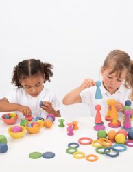 Montessori daudzkrāsains koka superkomplekts (84 priekšmeti)